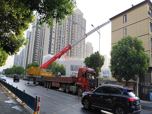 吊車(chē)租賃需要考察哪些事項(xiàng)？使用時(shí)需遵循什么規(guī)范要求？