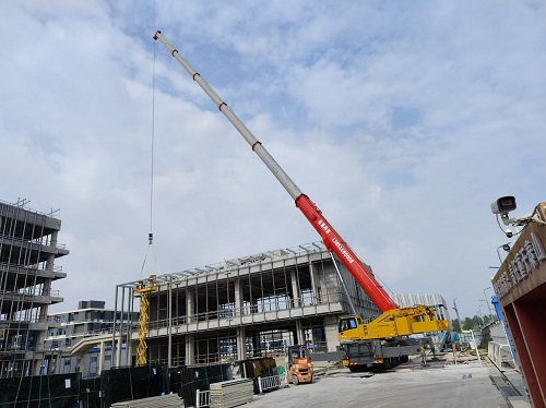 汽車(chē)吊車(chē)主要有哪三大部分組成？